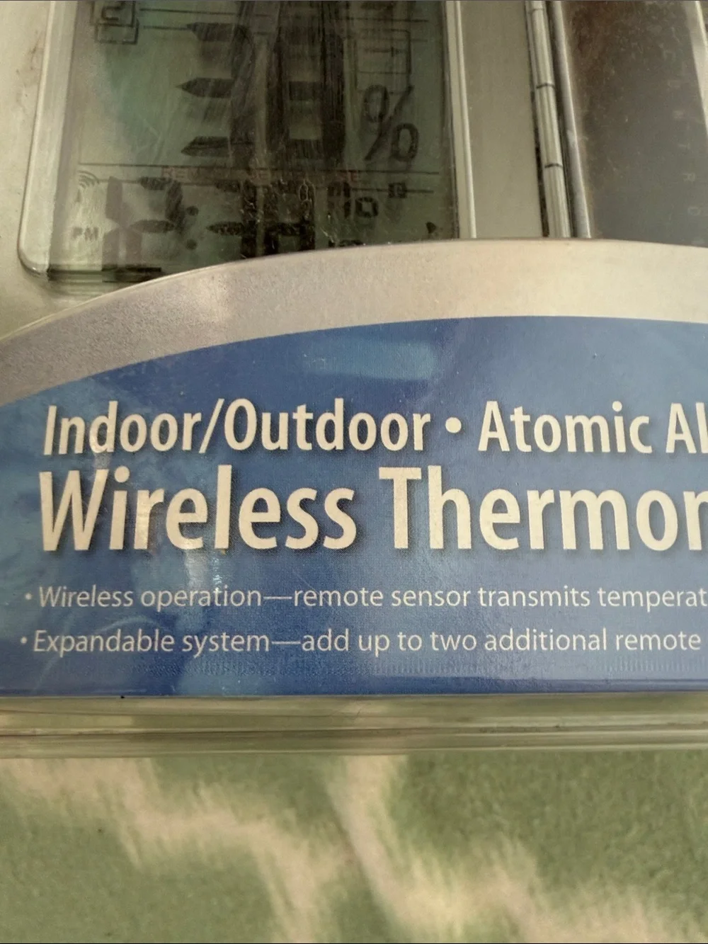 NEW Wireless Indoor/Outdoor Atomic Clock Thermometer Hygrometer